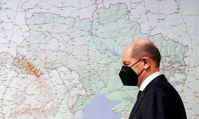 Scholz says was briefed overnight by Zelenskiy on fire at nuclear plant