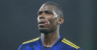 Paul Pogba transfer warning sounded as Man Utd star could "destroy" dressing room