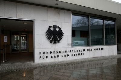 German extremists going to Ukraine are isolated cases -ministry