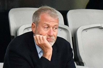 Roman Abramovich’s claims over Chelsea’s future to be tested as owner struggles to achieve £3bn price tag