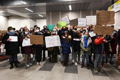 Berlin's main train station becomes Ukrainian refugee welcome center