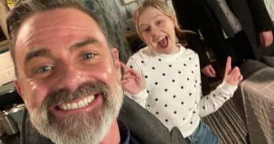 Corrie's Billy, Todd and Summer stars delight fans as they pause for filming selfie as fans beg for reunion