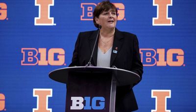 Hall of Fame basketball coach Nancy Fahey retires after five seasons at Illinois