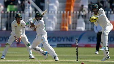 Australian team to continue Pak tour despite Peshawar blast: PCB source