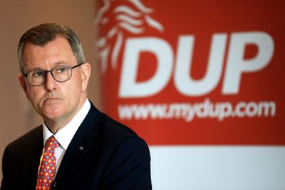 Sir Jeffrey Donaldson – DUP’s door is open to departing councillor