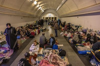 Ukrainian women’s ‘lives at risk’ by giving birth in bomb shelters with lack of equipment