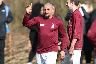 Brazil football great Roberto Carlos turns out for English pub team