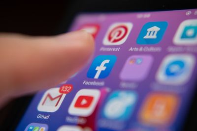 Russia blocks Facebook and Twitter in mounting crackdown on independent information sources