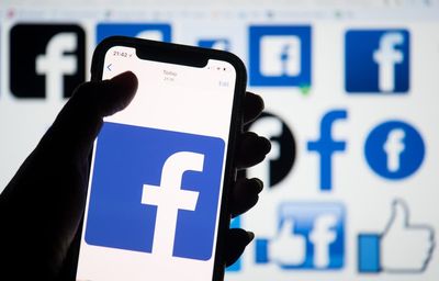 Ukraine invasion: Russia blocks access to Facebook for its 146 million citizens