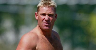 Shane Warne: Four friends 'battled for 20 mins' to try and save Australian legend