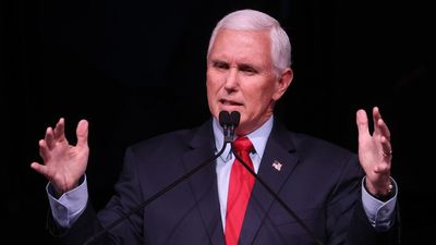 Pence: There's no room in GOP for "apologists for Putin"