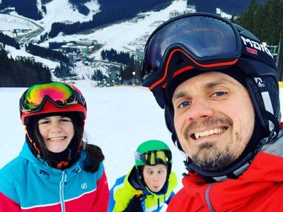 Man on skiing holiday from UK bracing himself for conscription into Ukrainian army