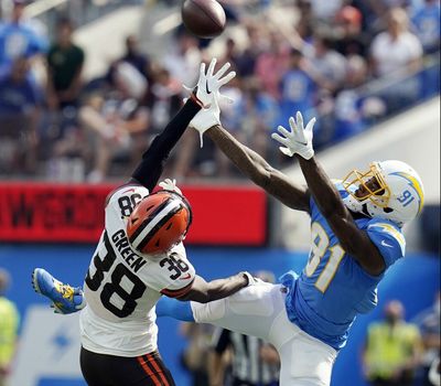 Chargers WR Mike Williams unlikely to hit free agency