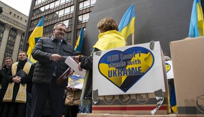 ‘Make no mistake that we stand with Ukraine’ — union holds rally, donates $10,000 to country fighting off Russian invasion