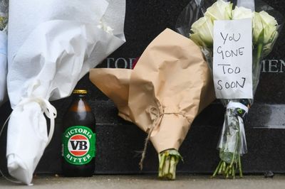 Flowers, beers, ciggies and a meat pie: Australian fans mark Warne's death