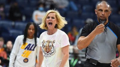 Kim Mulkey Loses Cool at Ref During LSU’s Loss to Kentucky