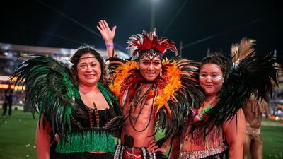 Sparkles, unity and messages of equality as COVID-weary Sydney welcomes Mardi Gras