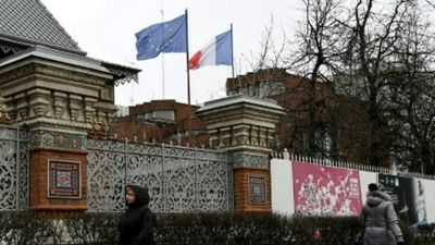 France urges citizens to leave Russia if presence 'not essential'