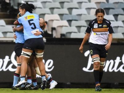 Tahs fight back for opening Super W win