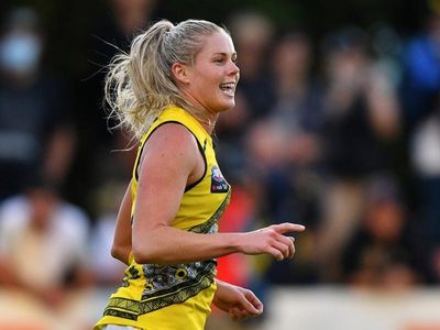 Tigers down plucky Giants in AFLW thriller