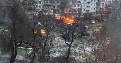 Russia continues to bomb Mariupol despite ceasefire - leaving thousands trapped