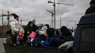 Cease-fire agreement falls apart as Russians continue shelling
