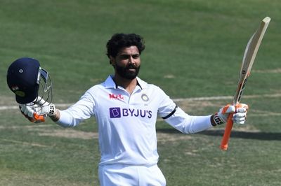 Jadeja's 175 puts India on top in first Sri Lanka Test