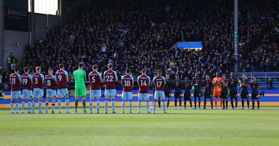 Chelsea fans start Roman Abramovich chant during Ukraine tribute at Burnley