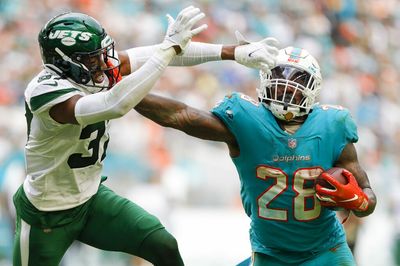 4 free agent running backs the Dolphins should consider signing