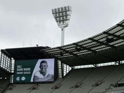 Tributes flow for cricket 'genius' Warne