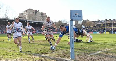 Tom de Glanville strikes late to secure derby delight for Bath Rugby against 14-man Bristol Bears