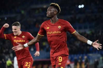 Abraham downs Atalanta to edge Roma closer to top four