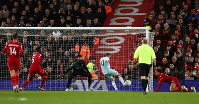 West Ham player ratings vs Liverpool: Hammers rue missed opportunities from Lanzini and Fornals