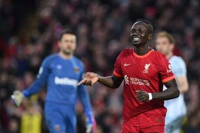 Liverpool 1-0 West Ham: Sadio Mane’s strike puts pressure back on Manchester City in Premier League title race