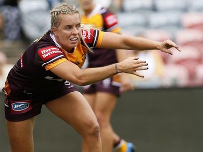 Titans break through for first NRLW win