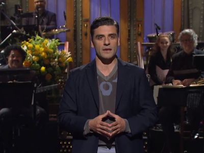 Oscar Isaac jokes about being seen as ‘ethnically ambiguous’ on Saturday Night Live