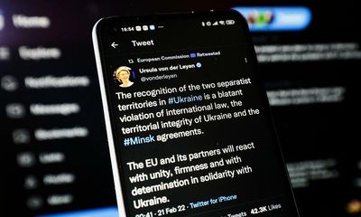 Obsessed? Frightened? Wakeful? War in Ukraine sparks return of doomscrolling