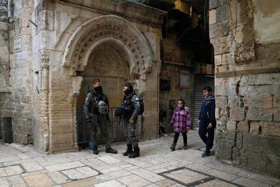 Israeli police shoot dead attacker after Jerusalem stabbing