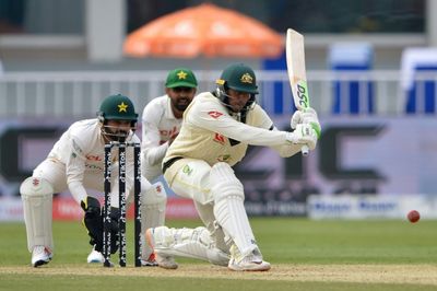 Warner, Khawaja take Australia to 138-0 in first Pakistan Test