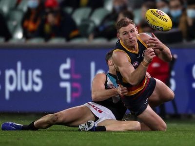 Crows confirm broken hand for star Laird