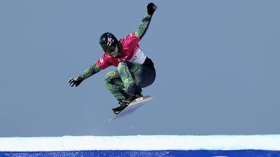 Australian Ben Tudhope eyes off men's snowboard cross medal at Beijing Winter Paralympics