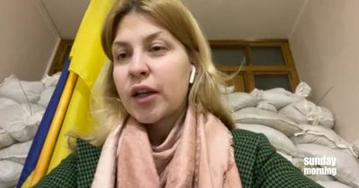 Ukraine leader blasts 'terrorist' Russia in surprise BBC interview with sandbags and flag