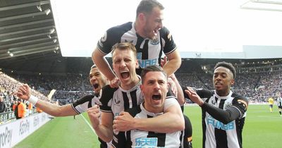Newcastle United squad photo shows team spirit is key factor in Premier League turnaround