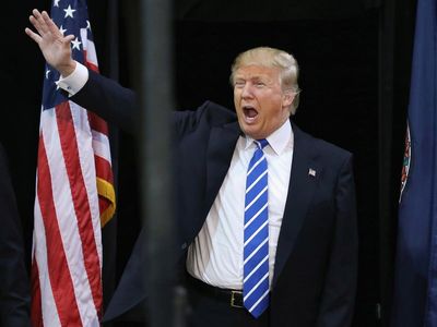 Trump calls for US to put Chinese flags on fighter jets and ‘bomb the s*** out of Russia’