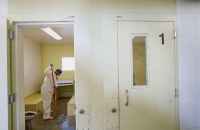 Prisoners need a bail-out from Omicron, say advocates