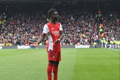Bukayo Saka brilliance has Arsenal marching towards top four