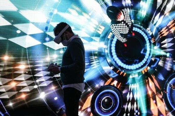 From ‘The Lawnmower Man’ to Meta: VR’s most important moments