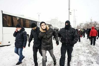 Thousands arrested in Russian anti-war protests