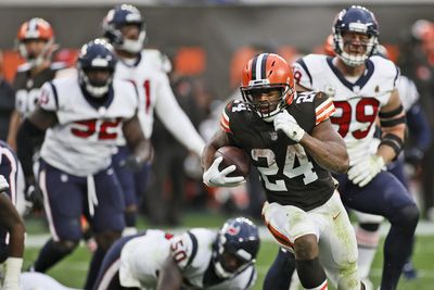 Browns Nick Chubb first back to hit elite yards per carry in first four seasons