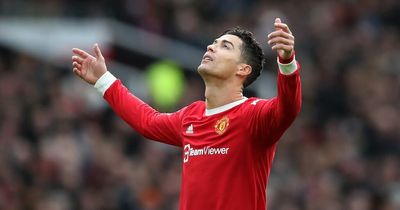Roy Keane offers "dangerous conversation" warning to Cristiano Ronaldo and Man Utd
